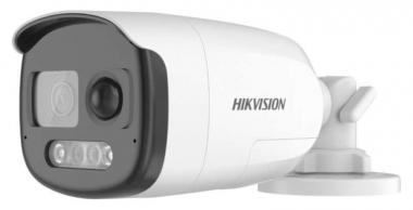 Hikvision 2 MP ColorVu THD fix csőkamera; TWDR; villogó fény és hang riasztás; beépített mikrofon; PIR; megvilágítási távolság: 40m; IP67
