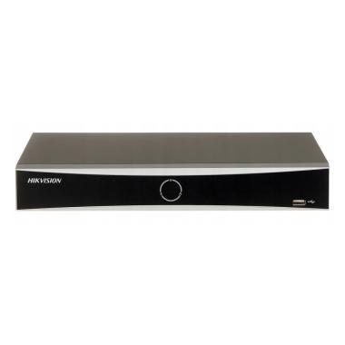 Hikvision 8 csatornás AcuSense NVR; 80/80 Mbps be-/kimeneti sávszélesség; riasztás I/O
